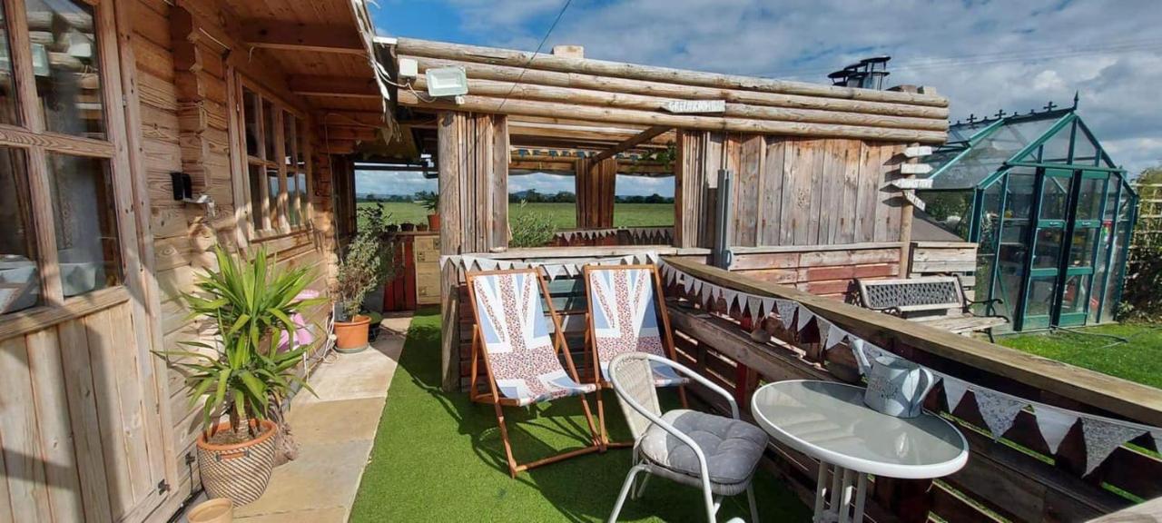 The Retreat Hotel Hornblotton Esterno foto